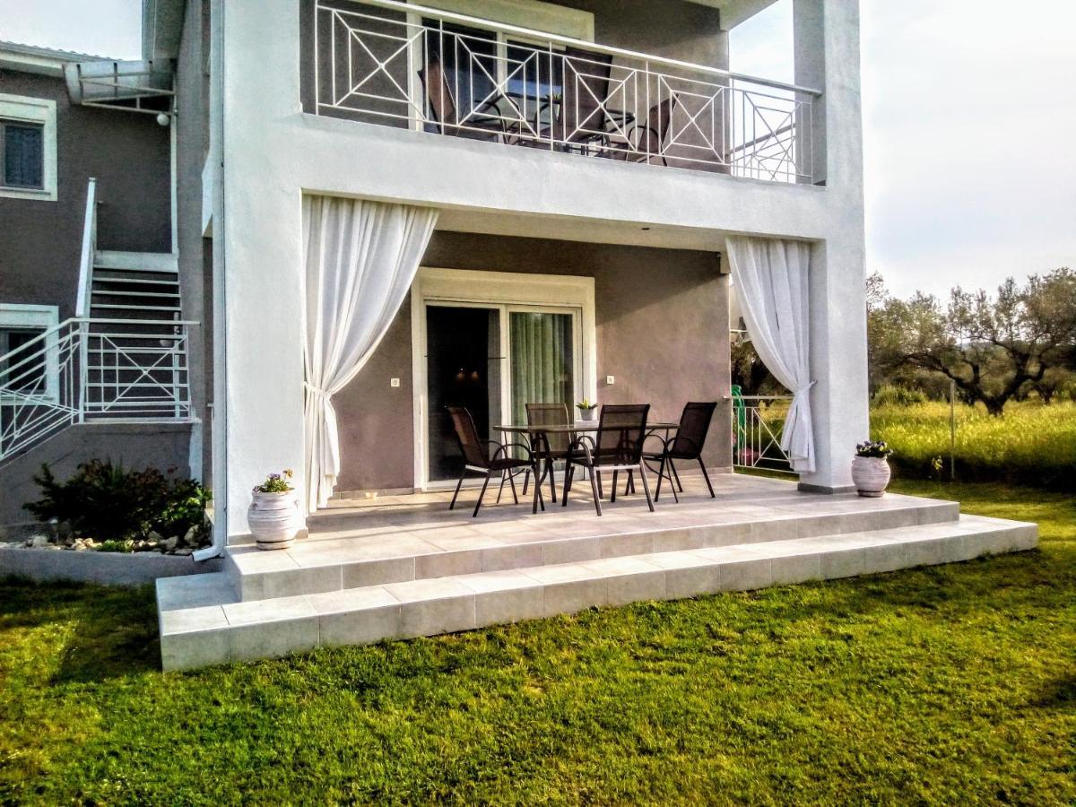 דירות אורמוס פנגיאס Elegant House מראה חיצוני תמונה