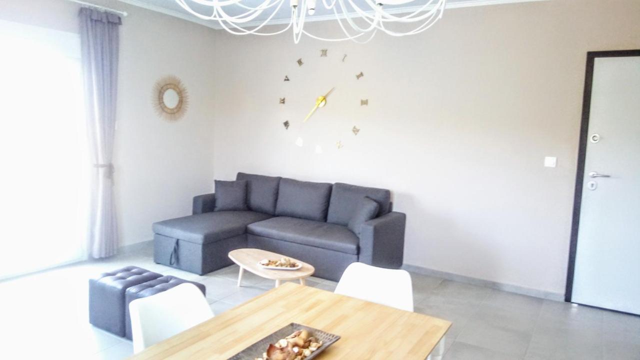 דירות אורמוס פנגיאס Elegant House מראה חיצוני תמונה