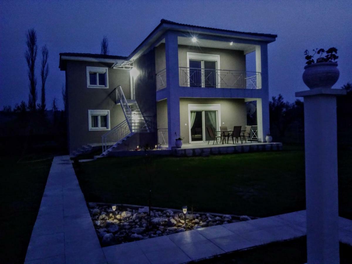 דירות אורמוס פנגיאס Elegant House מראה חיצוני תמונה